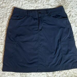 Patagonia Women’s Black Cargo Skirt Size 6